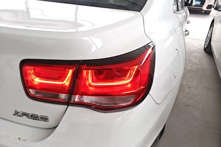Used Chevrolet Malibu 2018 530T Automatic Luxury Edition Right Rear Taillight