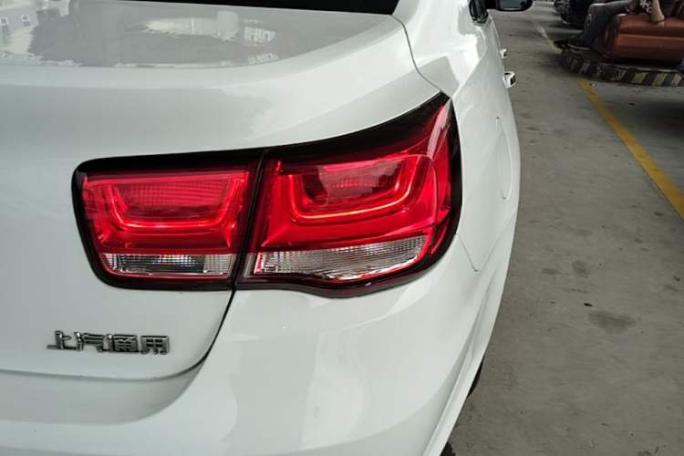 Used Chevrolet Malibu 2018 530T Automatic Fashion Edition Right Rear Taillight
