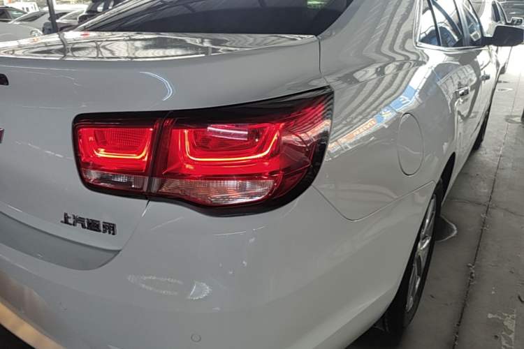 Used Chevrolet Malibu 2018 530T Automatic Luxury Edition Right Rear Taillight