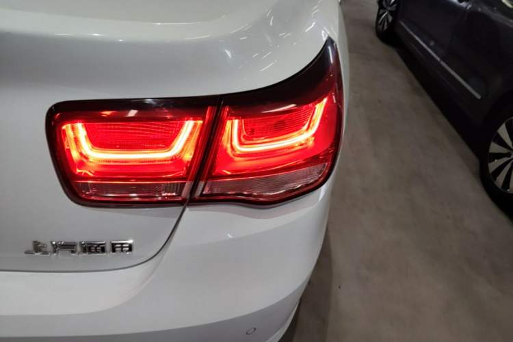 Used Chevrolet Malibu 2018 530T Automatic Luxury Edition Right Rear Taillight