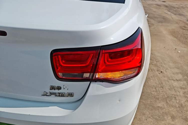 Used Chevrolet Malibu 2018 530T Automatic Luxury Edition Right Rear Taillight