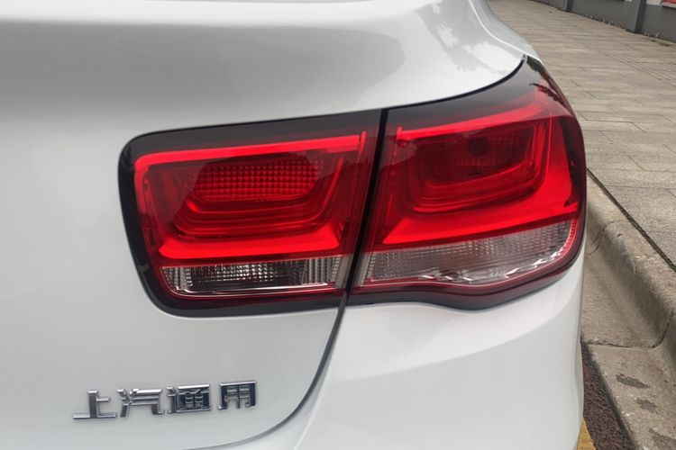 Used Chevrolet Malibu 2018 530T Automatic Luxury Edition Right Rear Taillight