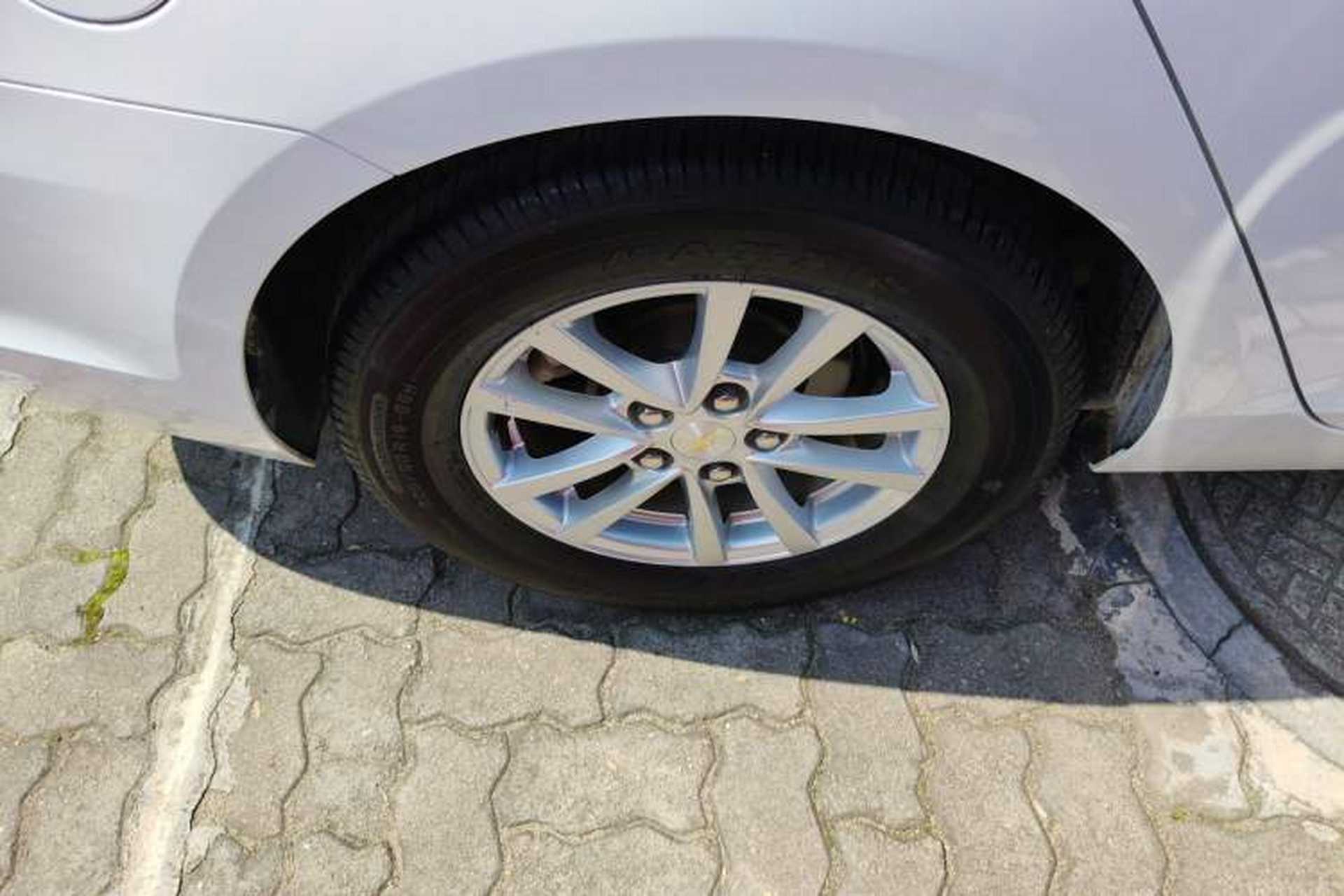 Used Chevrolet Malibu 2018 530T Automatic Fashion Edition Right Rear Wheel Hub
