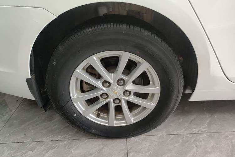 Used Chevrolet Malibu 2018 530T Automatic Fashion Edition Right Rear Wheel Hub