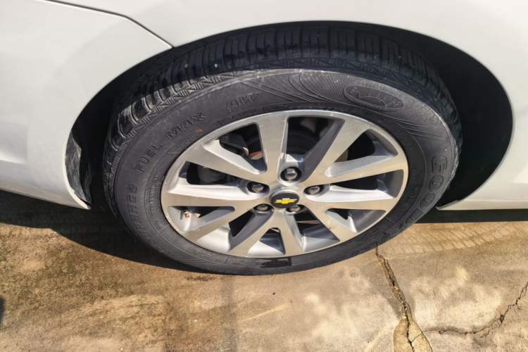 Used Chevrolet Malibu 2018 530T Automatic Luxury Edition Right Rear Wheel Hub