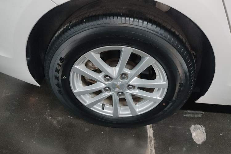 Used Chevrolet Malibu 2018 530T Automatic Fashion Edition Right Rear Wheel Hub