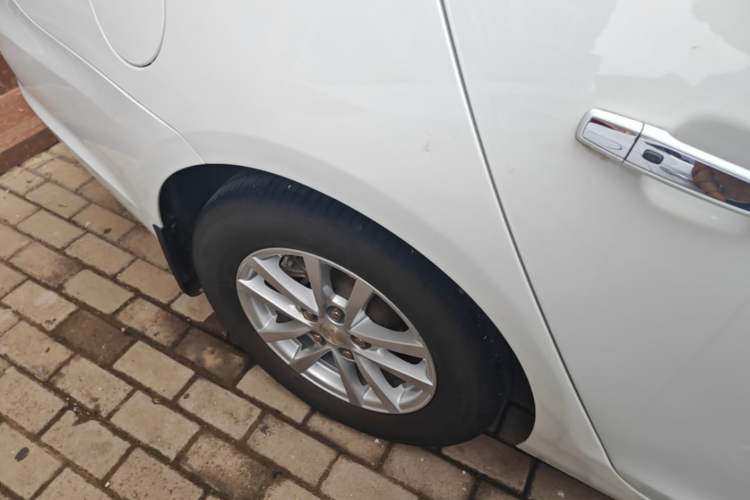 Used Chevrolet Malibu 2018 530T Automatic Fashion Edition Right Rear Wheel Hub