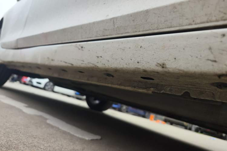 Used Chevrolet Malibu 2018 530T Automatic Luxury Edition Right Side Sill