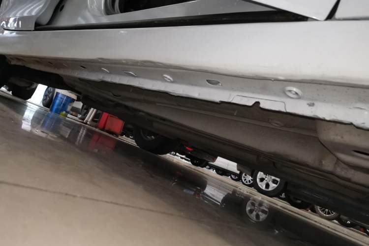 Used Chevrolet Malibu 2018 530T Automatic Fashion Edition Right Side Sill
