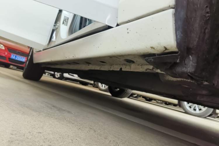 Used Chevrolet Malibu 2018 530T Automatic Fashion Edition Right Side Sill