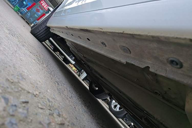 Used Chevrolet Malibu 2018 530T Automatic Luxury Edition Right Side Sill
