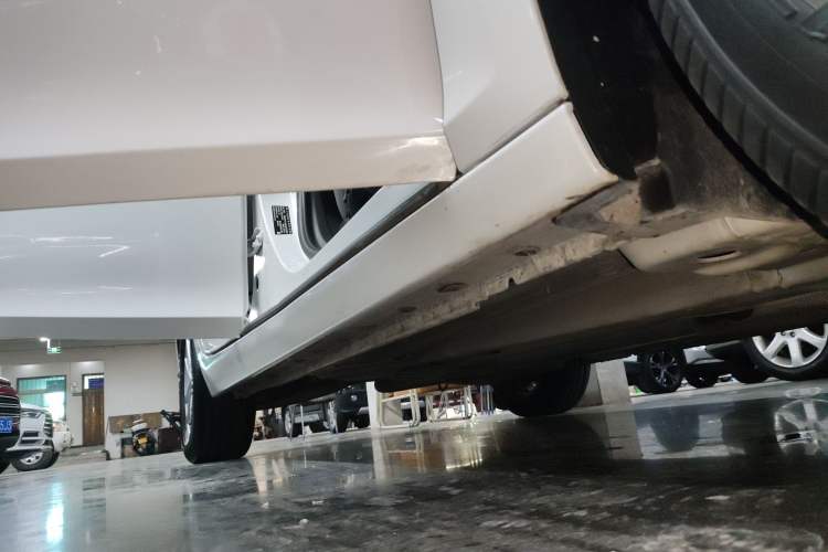 Used Chevrolet Malibu 2018 530T Automatic Fashion Edition Right Side Sill