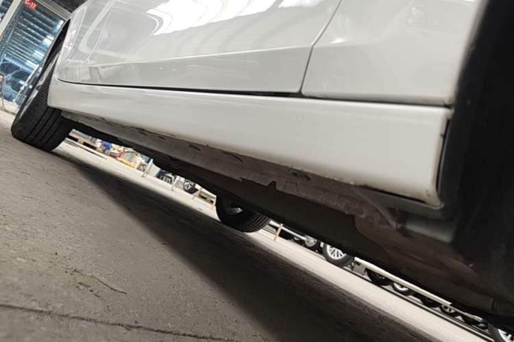 Used Chevrolet Malibu 2018 530T Automatic Luxury Edition Right Side Sill