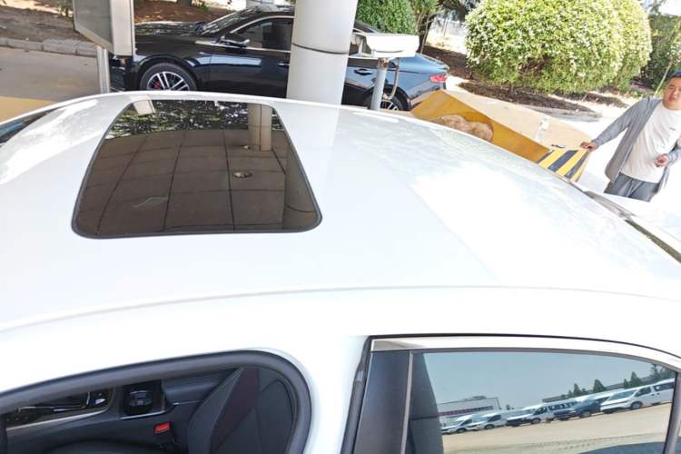 Used Chevrolet Malibu 2018 530T Automatic Luxury Edition Roof
