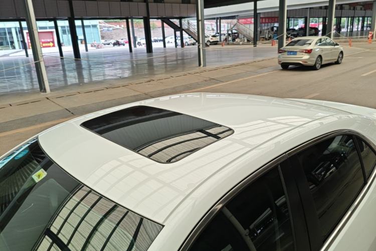 Used Chevrolet Malibu 2018 530T Automatic Luxury Edition Roof