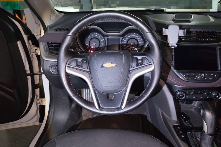 Used Chevrolet Malibu 2018 530T Automatic Luxury Edition Steering Wheel
