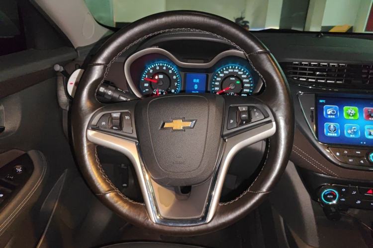 Used Chevrolet Malibu 2018 530T Automatic Luxury Edition Steering Wheel