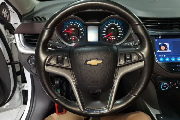 Used Chevrolet Malibu 2018 530T Automatic Fashion Edition Steering Wheel