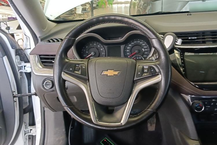 Used Chevrolet Malibu 2018 530T Automatic Fashion Edition Steering Wheel