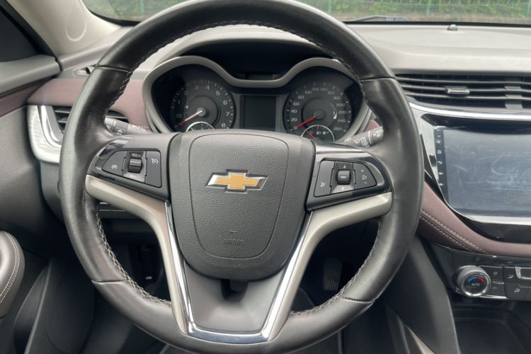 Used Chevrolet Malibu 2018 530T Automatic Fashion Edition Steering Wheel