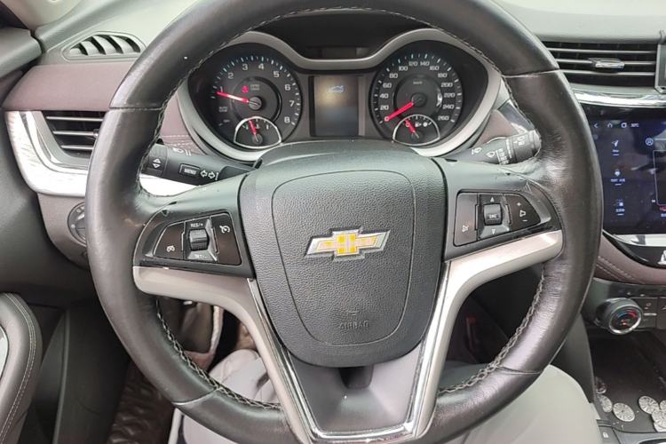 Used Chevrolet Malibu 2018 530T Automatic Fashion Edition Steering Wheel