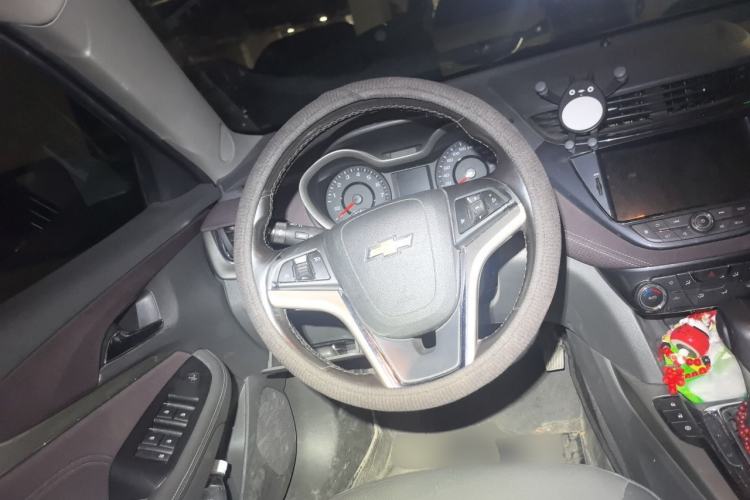 Used Chevrolet Malibu 2018 530T Automatic Luxury Edition Steering Wheel
