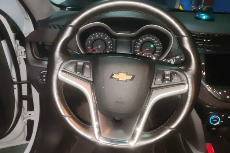 Used Chevrolet Malibu 2018 530T Automatic Luxury Edition Steering Wheel