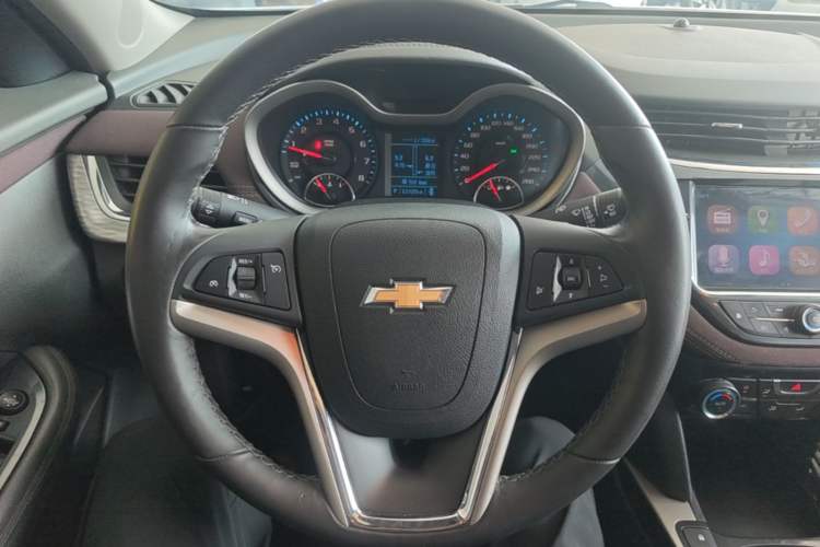Used Chevrolet Malibu 2018 530T Automatic Luxury Edition Steering Wheel