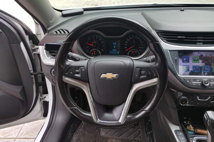 Used Chevrolet Malibu 2018 530T Automatic Fashion Edition Steering Wheel