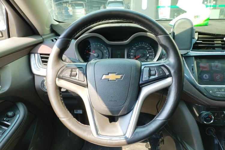 Used Chevrolet Malibu 2018 530T Automatic Luxury Edition Steering Wheel