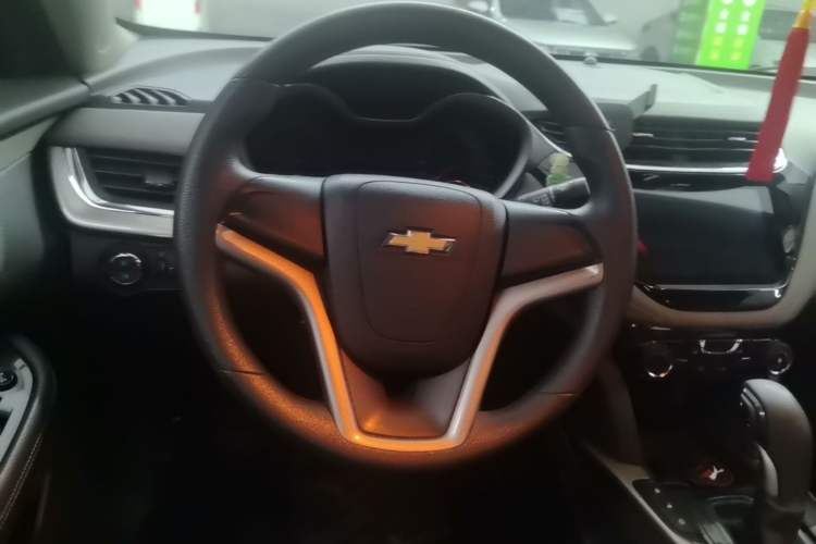 Used Chevrolet Malibu 2018 530T Automatic Comfort Edition Steering Wheel