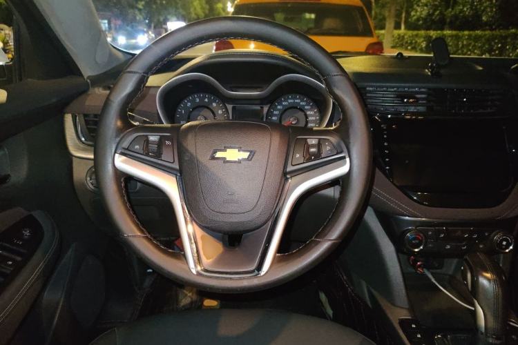 Used Chevrolet Malibu 2018 530T Automatic Fashion Edition Steering Wheel