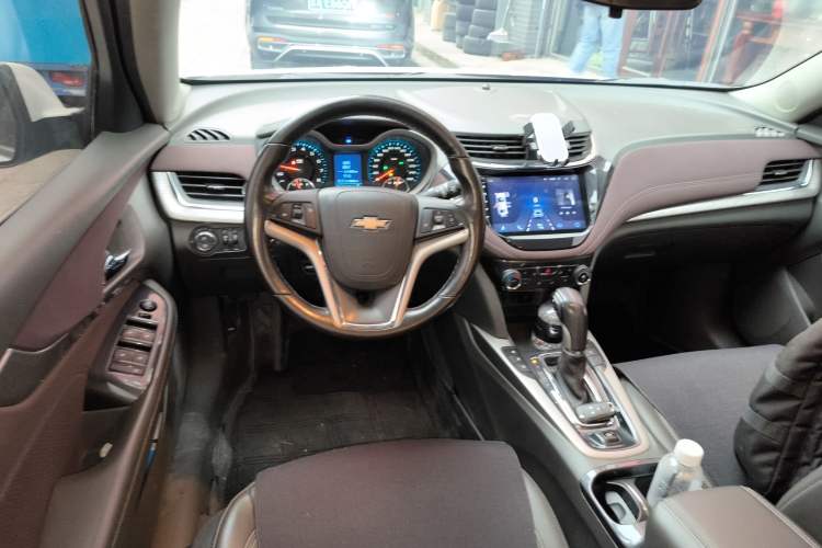 Used Chevrolet Malibu 2018 530T Automatic Fashion Edition Steering Wheel