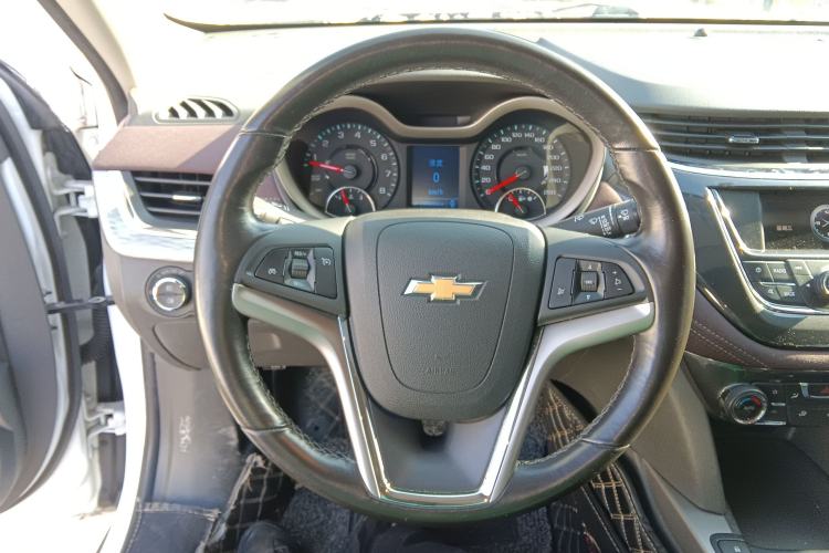 Used Chevrolet Malibu 2018 530T Automatic Fashion Edition Steering Wheel