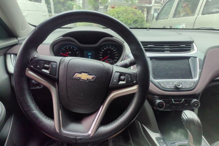 Used Chevrolet Malibu 2018 530T Automatic Luxury Edition Steering Wheel