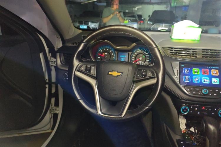 Used Chevrolet Malibu 2018 530T Automatic Luxury Edition Steering Wheel