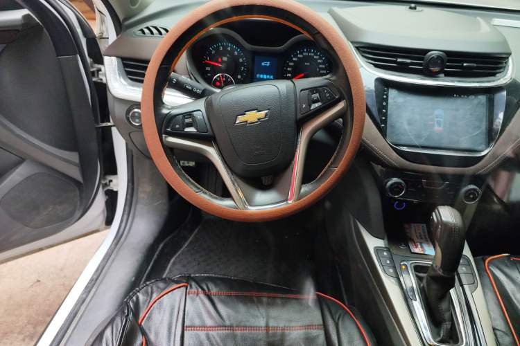 Used Chevrolet Malibu 2018 530T Automatic Fashion Edition Steering Wheel