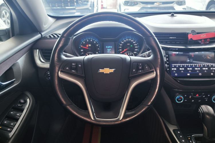 Used Chevrolet Malibu 2018 530T Automatic Fashion Edition Steering Wheel