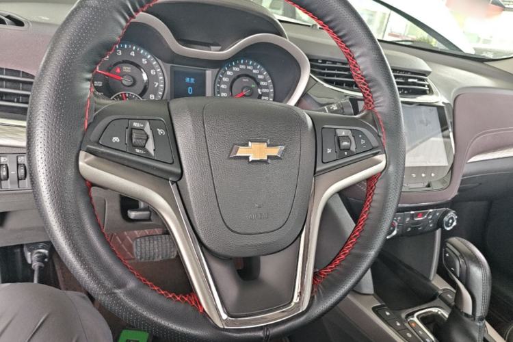 Used Chevrolet Malibu 2018 530T Automatic Fashion Edition Steering Wheel