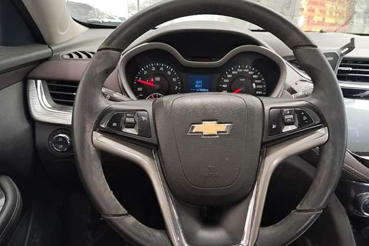 Used Chevrolet Malibu 2018 530T Automatic Fashion Edition Steering Wheel