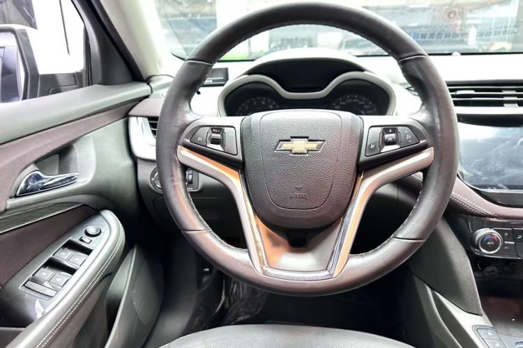 Used Chevrolet Malibu 2018 530T Automatic Fashion Edition Steering Wheel