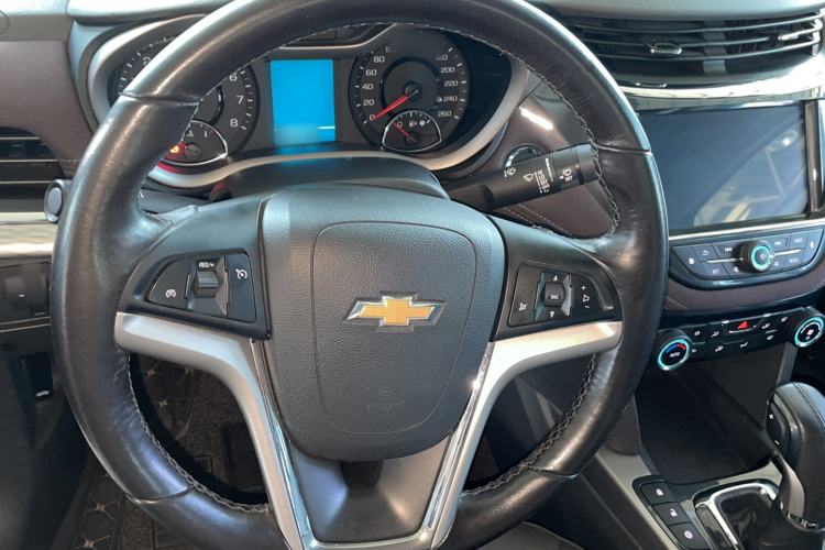 Used Chevrolet Malibu 2018 530T Automatic Luxury Edition Steering Wheel
