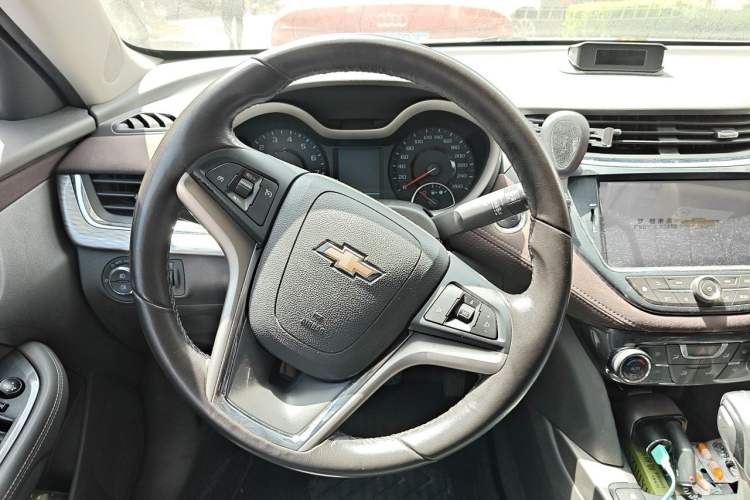 Used Chevrolet Malibu 2018 530T Automatic Luxury Edition Steering Wheel