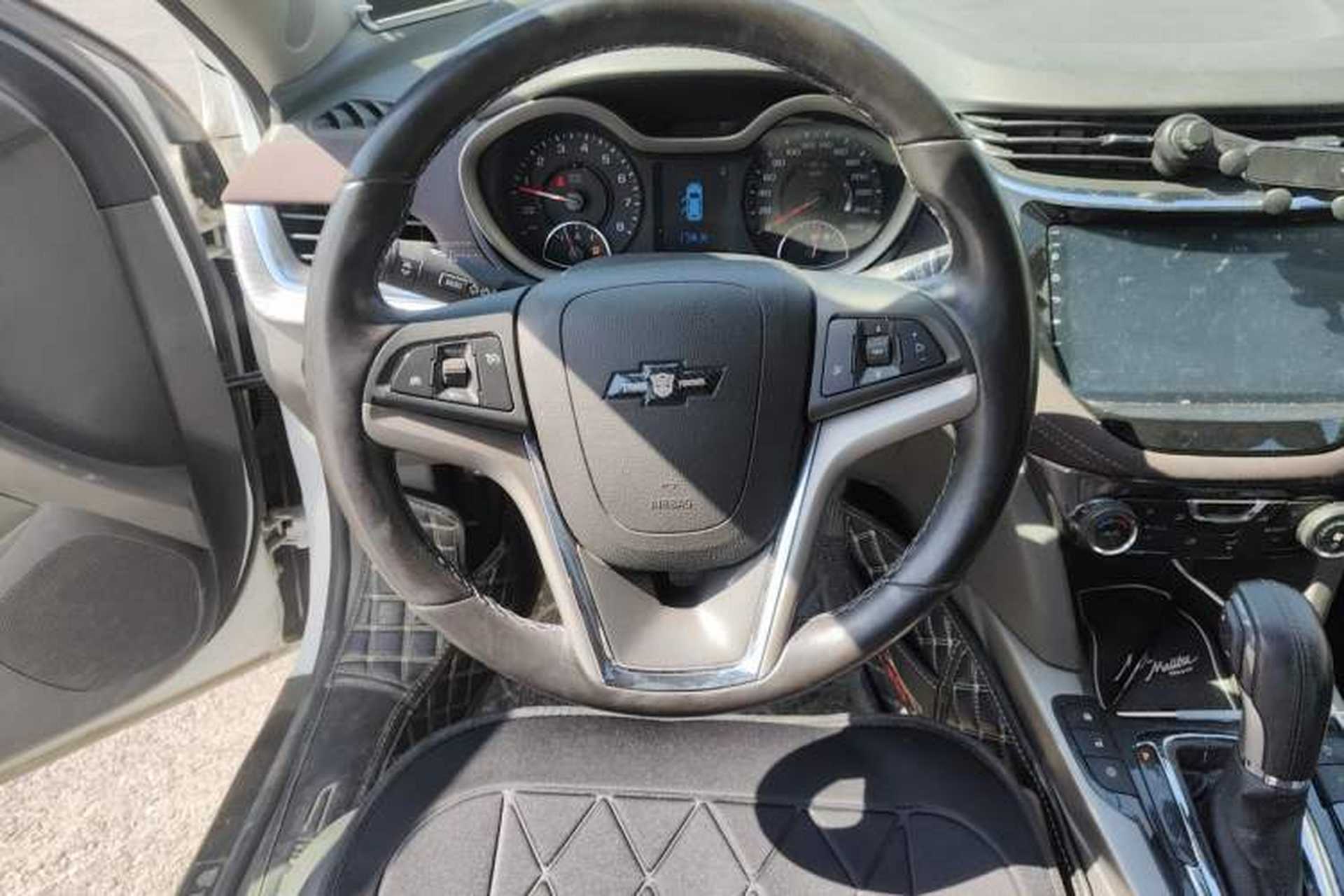 Used Chevrolet Malibu 2018 530T Automatic Fashion Edition Steering Wheel