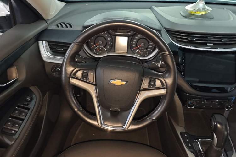 Used Chevrolet Malibu 2018 530T Automatic Luxury Edition Steering Wheel