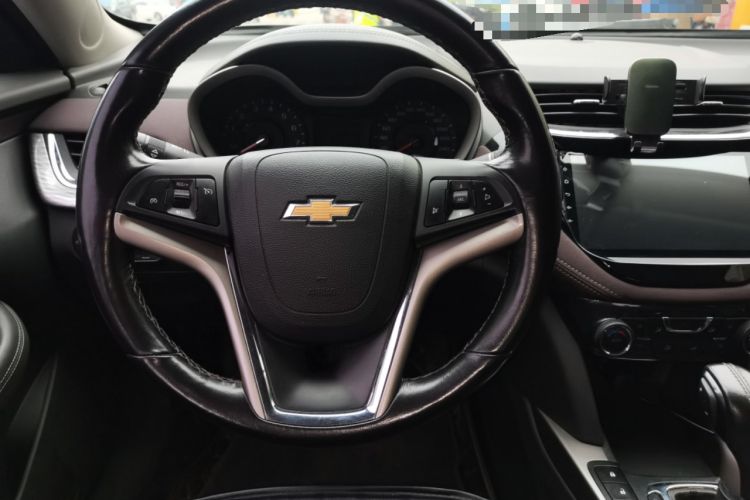 Used Chevrolet Malibu 2018 530T Automatic Fashion Edition Steering Wheel