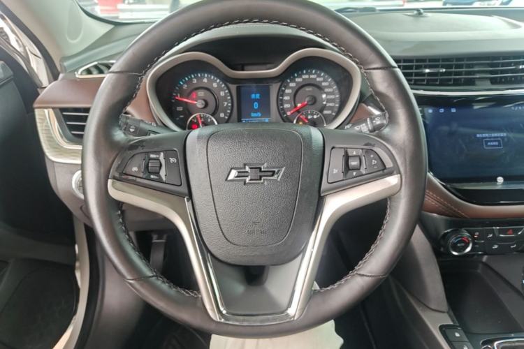 Used Chevrolet Malibu 2018 530T Automatic Luxury Edition Steering Wheel