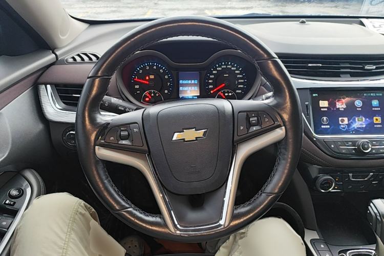 Used Chevrolet Malibu 2018 530T Automatic Luxury Edition Steering Wheel