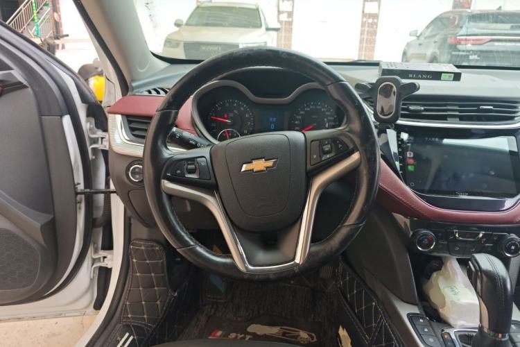Used Chevrolet Malibu 2018 530T Automatic Fashion Edition Steering Wheel