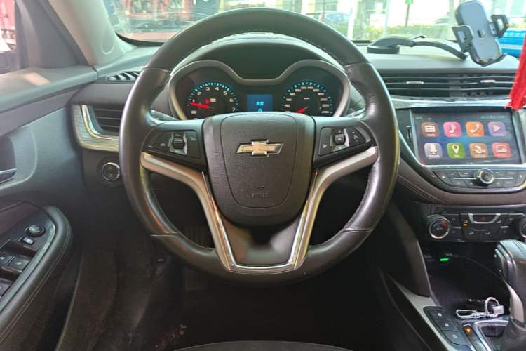 Used Chevrolet Malibu 2018 530T Automatic Luxury Edition Steering Wheel